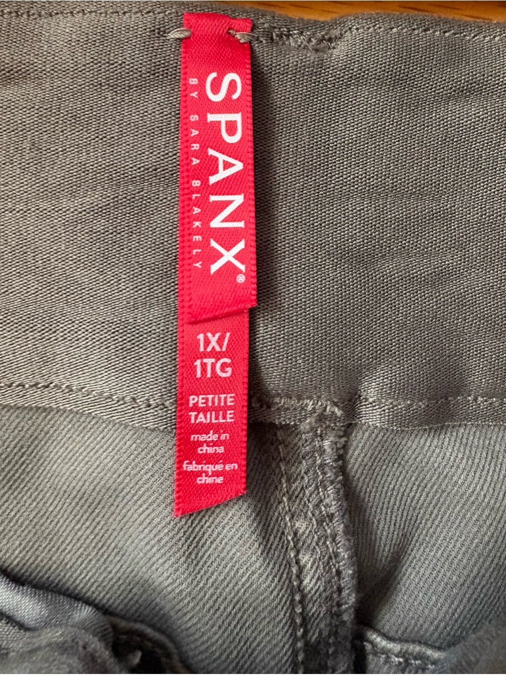SPANX Women’s Pull-On Cargo Pants in Light Taupe, Size 1X (EUC) - Picture 10 of 11